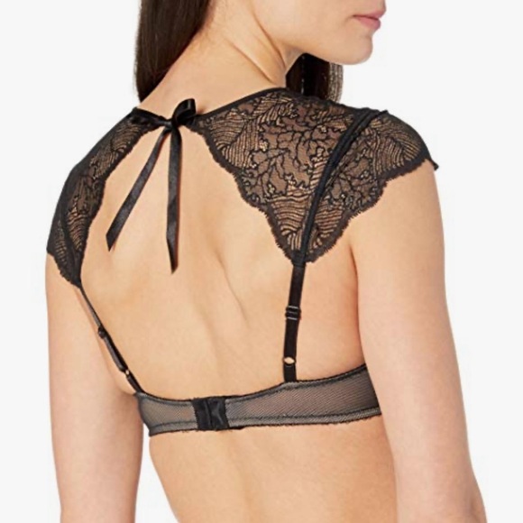 B.tempt’d Elegant Black Lace Cap Sleeve Bra - Picture 3 of 11